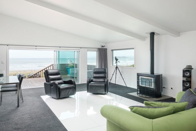 Photo of property in 10 Makorori Beach Road, Makorori, Gisborne, 4073