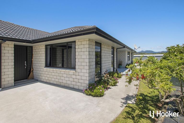 Photo of property in 11 Reel Road, Athenree, Waihi Beach, 3611