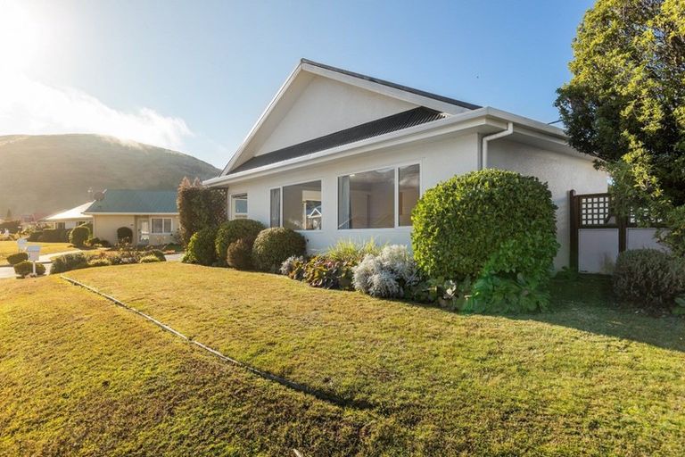 Photo of property in Frankton Court, 32 Mcbride Street, Frankton, Queenstown, 9300
