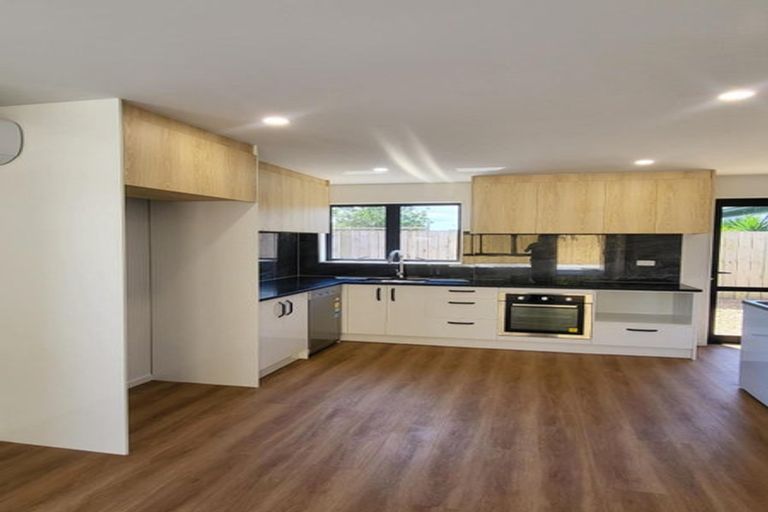 Photo of property in 10d Benton Place, Manurewa, Auckland, 2102