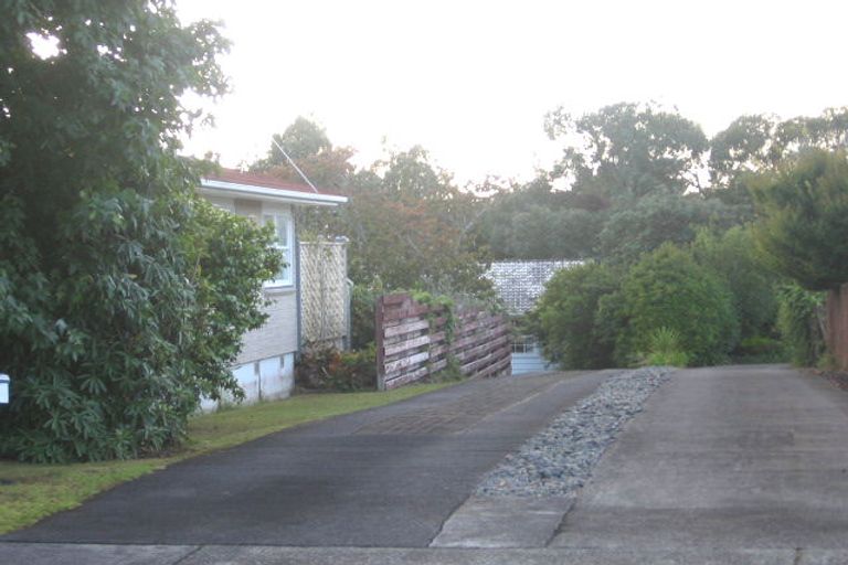 Photo of property in 17 Betsland Crescent, Hillcrest, Auckland, 0627