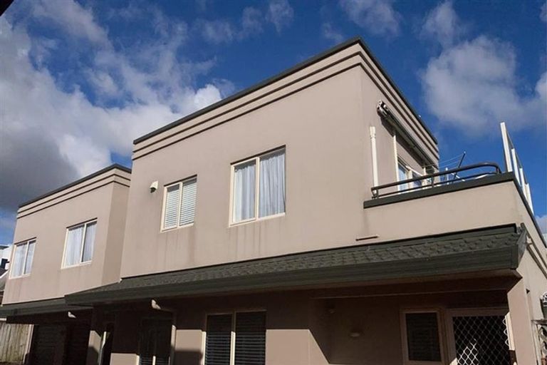 Photo of property in 6/28 Third Avenue, Tauranga, 3110