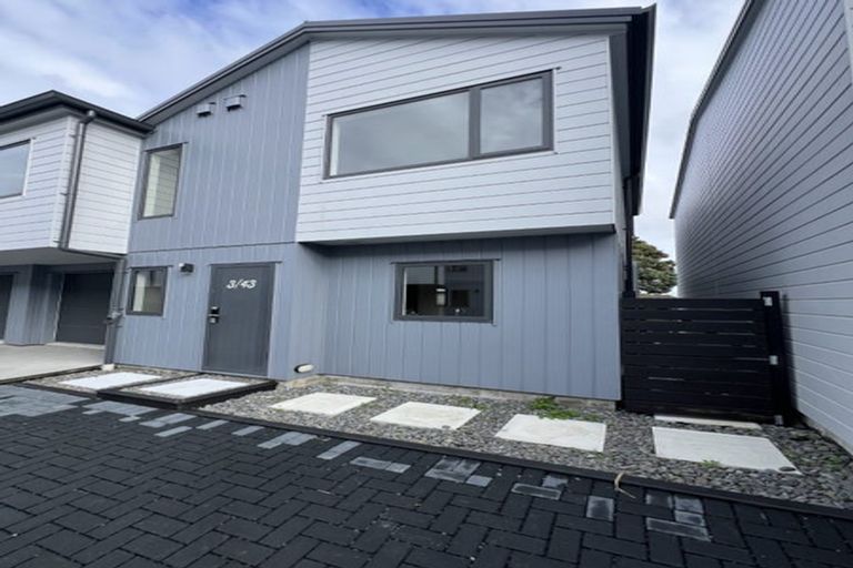 Photo of property in 3/43 Clevedon Road, Papakura, 2110