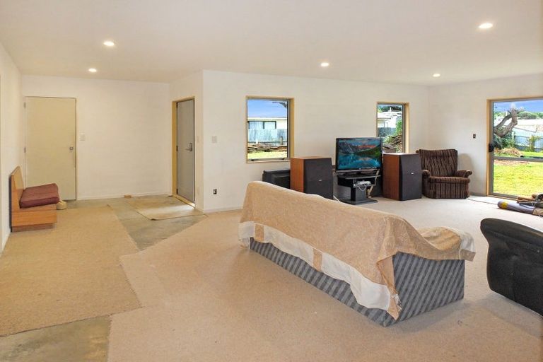 Photo of property in 4 Muritai Grove, Himatangi Beach, Foxton, 4891