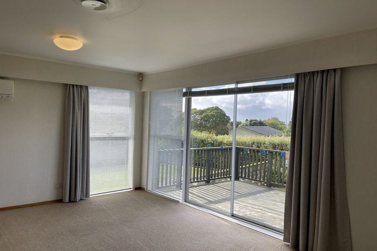 Photo of property in 336 Royal Road, Massey, Auckland, 0614