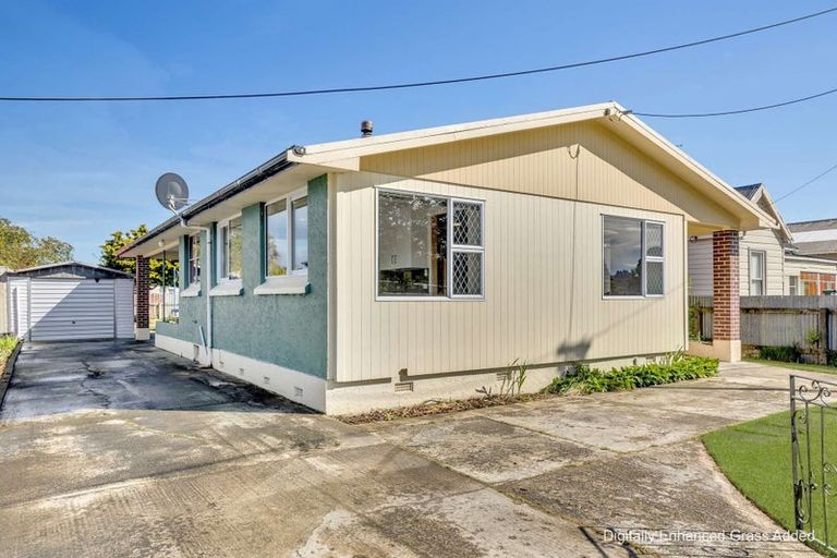 Photo of property in 19 Railway Esplanade, East Gore, Gore, 9710