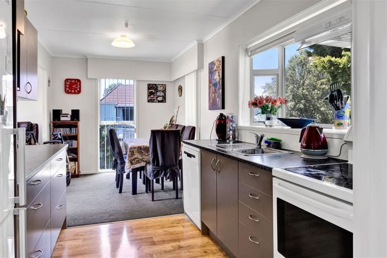 Photo of property in 1 Antonia Place, Bell Block, New Plymouth, 4312