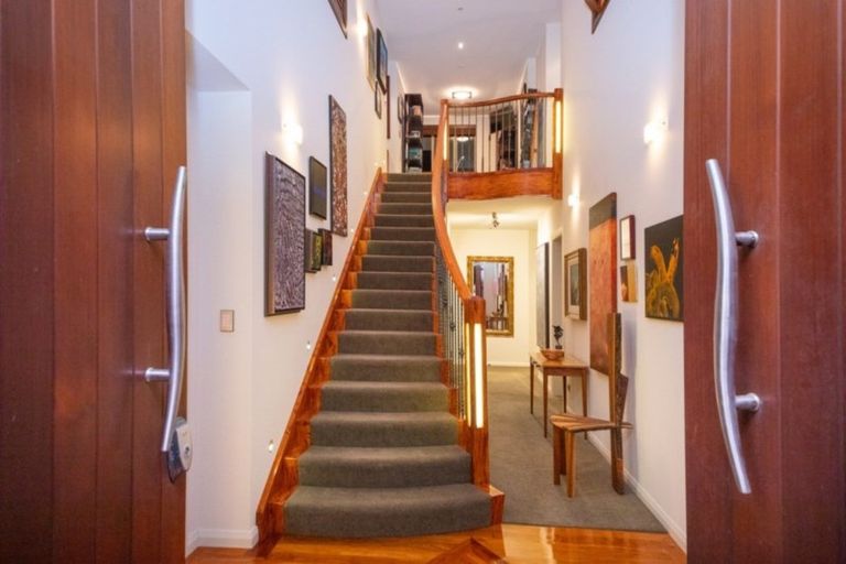 Photo of property in 16 Ihaka Street, Hokowhitu, Palmerston North, 4410