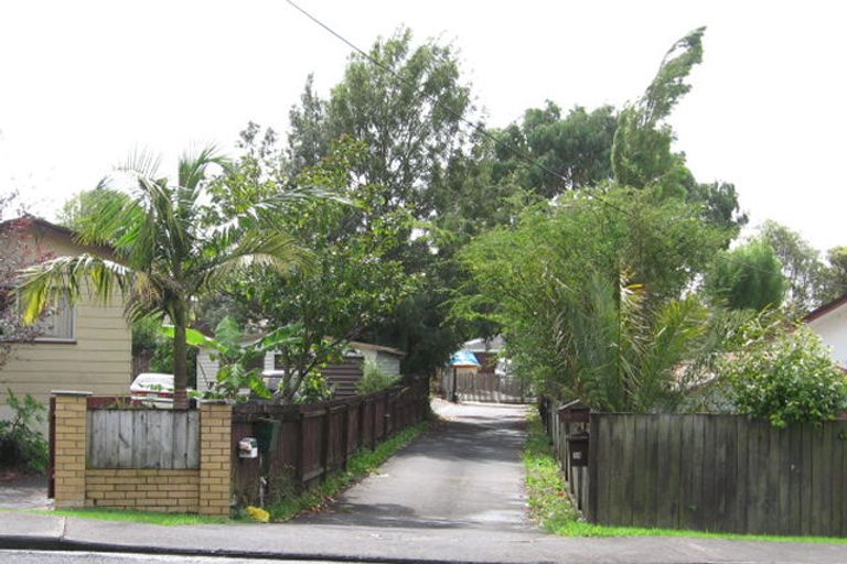Photo of property in 20 Spargo Road, Massey, Auckland, 0614