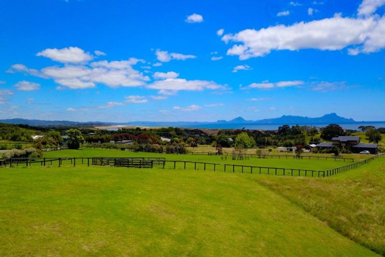 Photo of property in 51 Cullen Road, Waipu, 0582