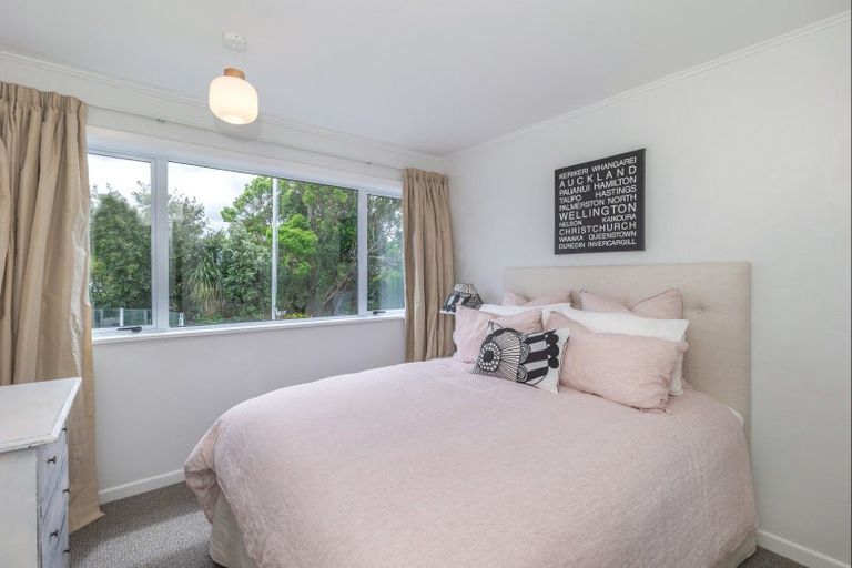 Photo of property in 218a Cambridge Street, Levin, 5510