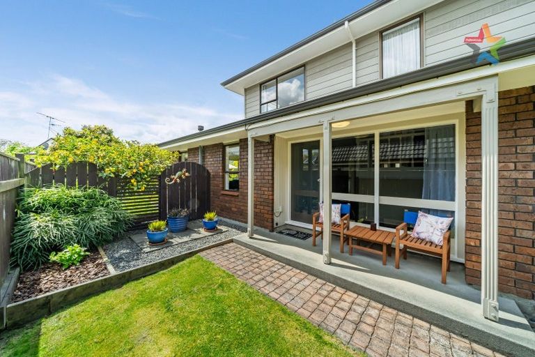 Photo of property in 25 Waddington Drive, Naenae, Lower Hutt, 5011