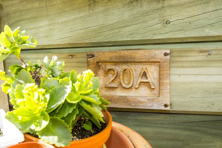 Photo of property in 20a Norana Road, Maoribank, Upper Hutt, 5018