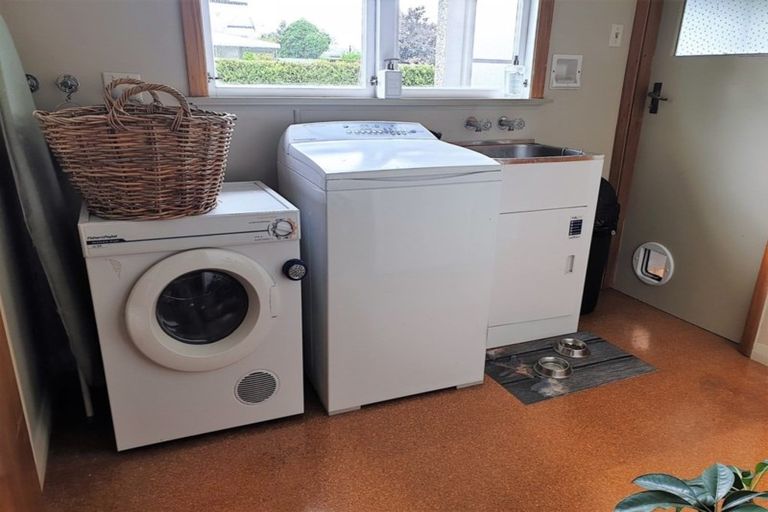 Photo of property in 5 Chamberlain Street, Dannevirke, 4930