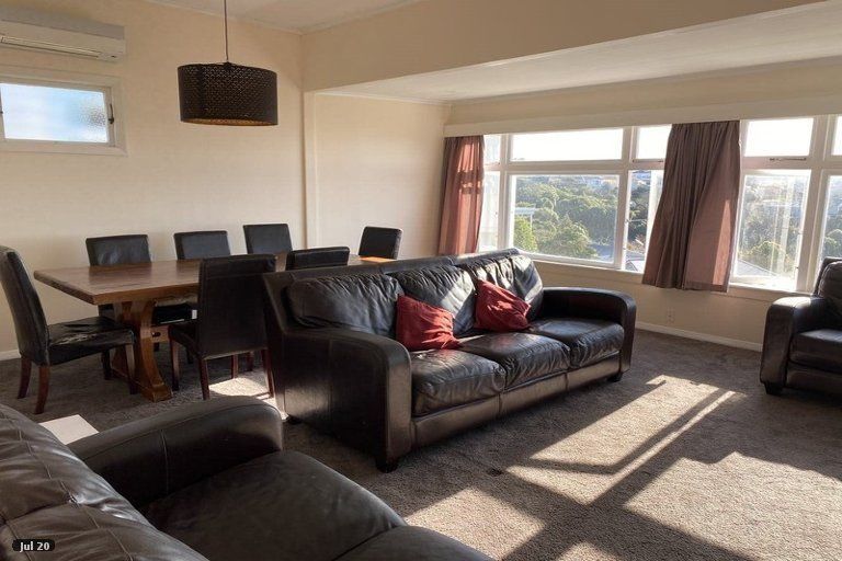 Photo of property in 15 Connaught Terrace, Brooklyn, Wellington, 6021