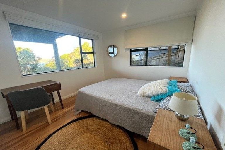 Photo of property in 16 Corlett Road, Plimmerton, Porirua, 5026