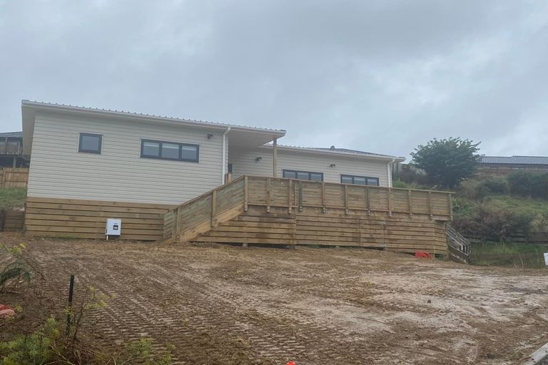 Photo of property in 34c Speargrass Grove, Timberlea, Upper Hutt, 5018