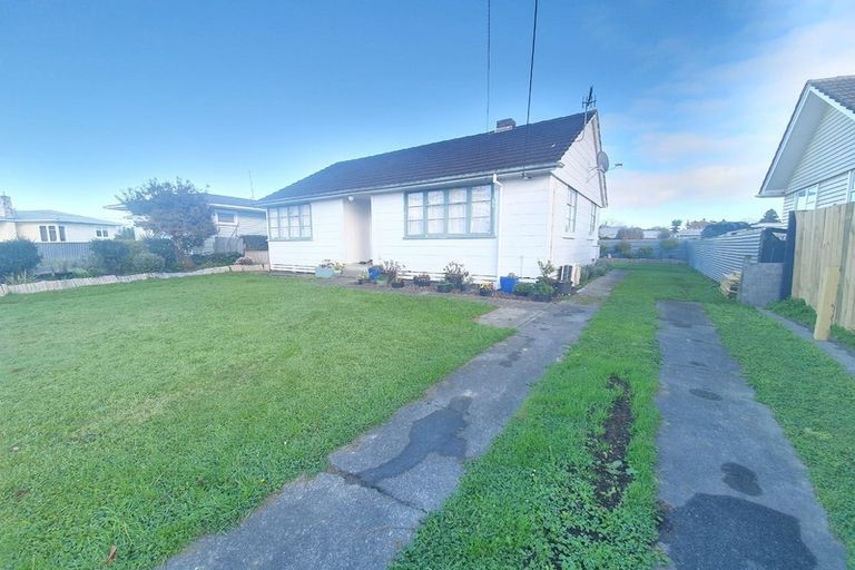 Photo of property in 22 Duff Crescent, Highbury, Palmerston North, 4412
