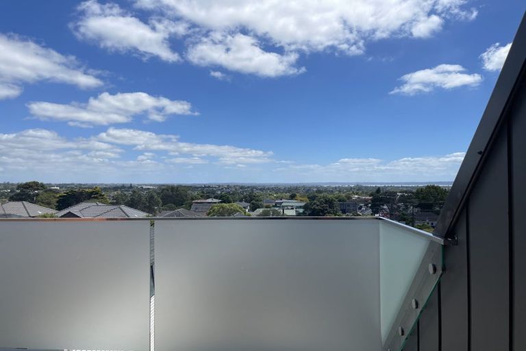 Photo of property in 20b Gilliam Street, New Lynn, Auckland, 0600