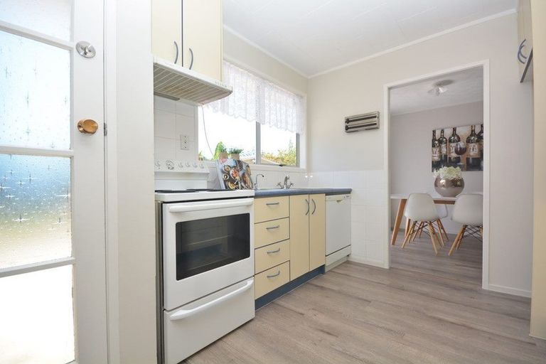 Photo of property in 78 Sikkim Crescent, Clover Park, Auckland, 2019