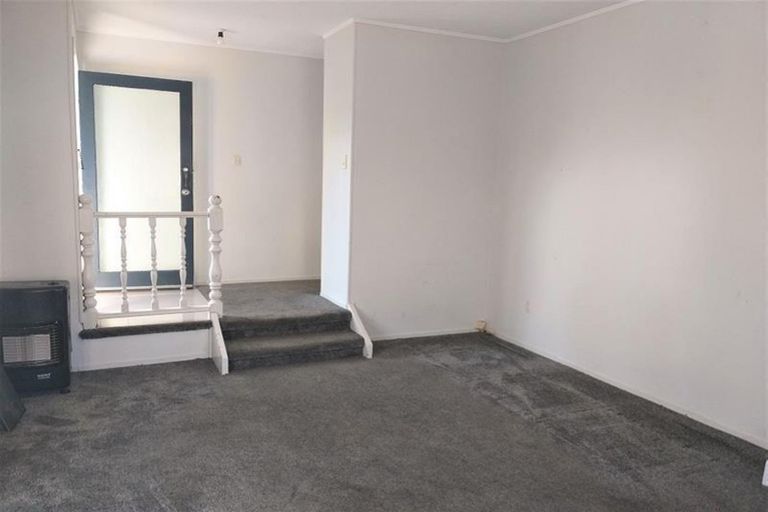Photo of property in 11 Selago Place, Manurewa, Auckland, 2102