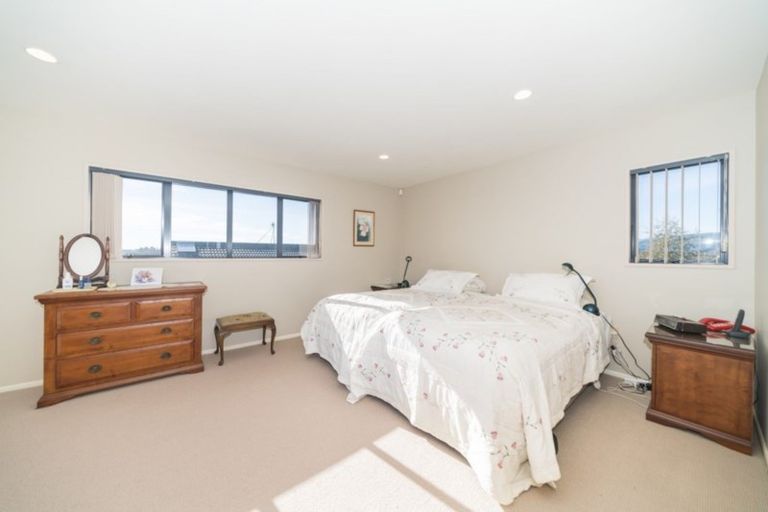 Photo of property in 39 Abby Road, Fitzherbert, Palmerston North, 4410