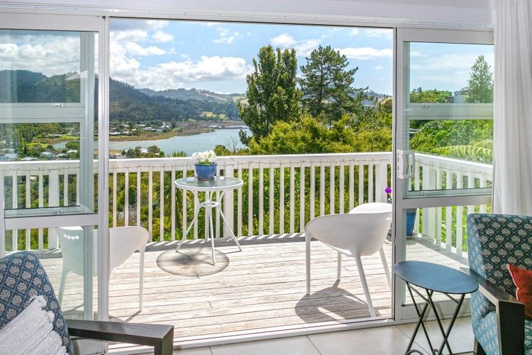 Photo of property in 9 Hillside Lane, Tairua, 3508
