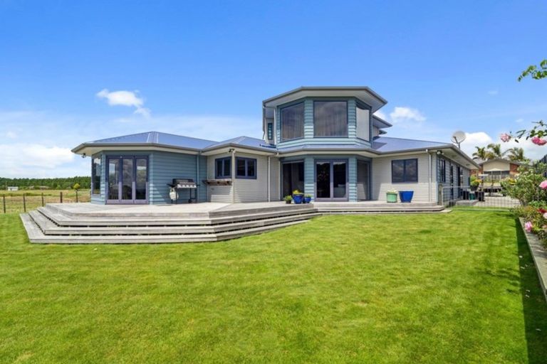Photo of property in 12 Hulme Place, Owhata, Rotorua, 3010