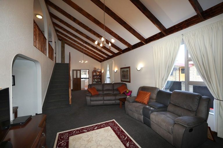 Photo of property in 28 Ranfurly Street, Tamatea, Napier, 4112