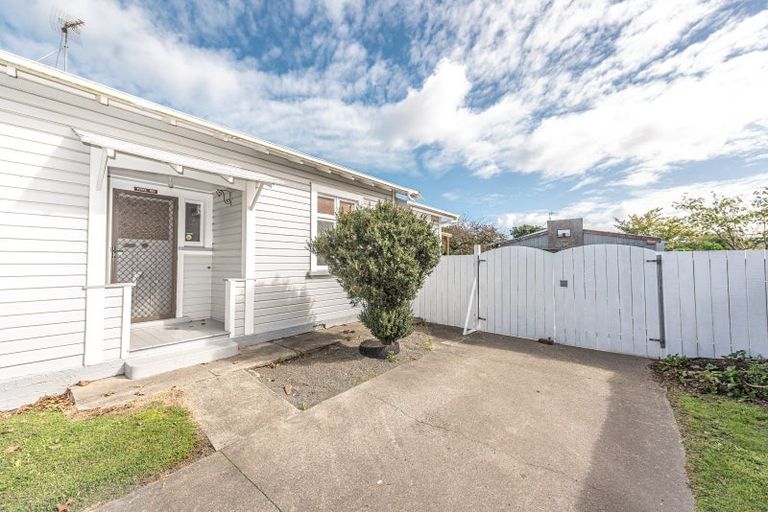 Photo of property in 12 Holyoake Street, Whanganui East, Whanganui, 4500