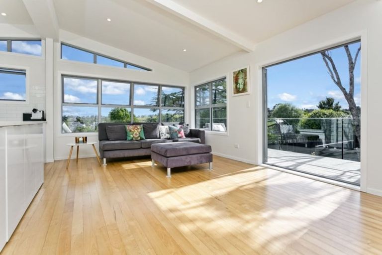 Photo of property in 63 Sycamore Drive, Sunnynook, Auckland, 0620
