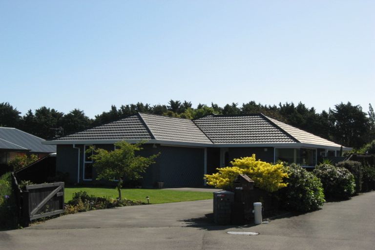 Photo of property in 14 Pearce Place, Kaiapoi, 7630