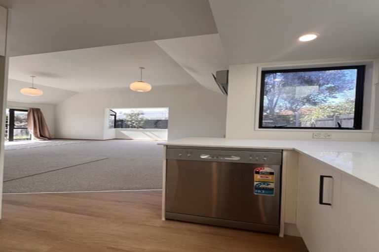Photo of property in 1/104a Forfar Street, St Albans, Christchurch, 8014
