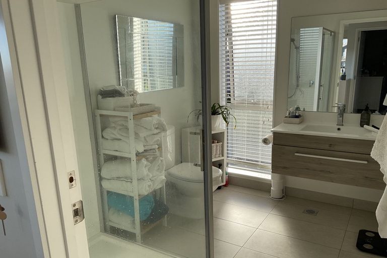 Photo of property in 20 Oioi Road, Hobsonville, Auckland, 0616