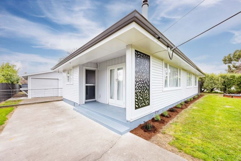 Photo of property in 16 Williams Street, Otane, 4202