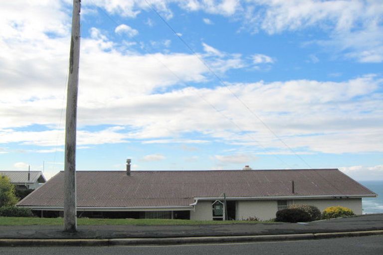 Photo of property in 50 Earls Road, Saint Clair, Dunedin, 9012