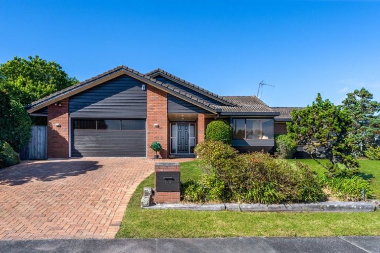 Photo of property in 105 Oliver Road, Eastern Beach, Auckland, 2012