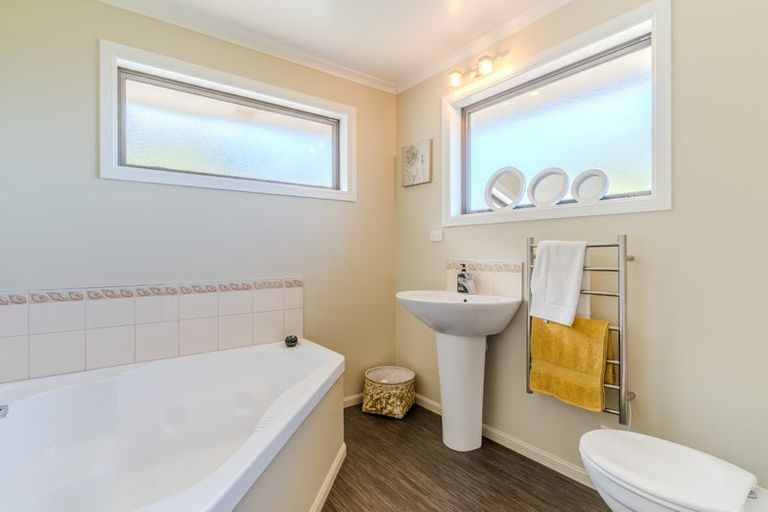 Photo of property in 50 Ellesmere Street, Ravensbourne, Dunedin, 9022