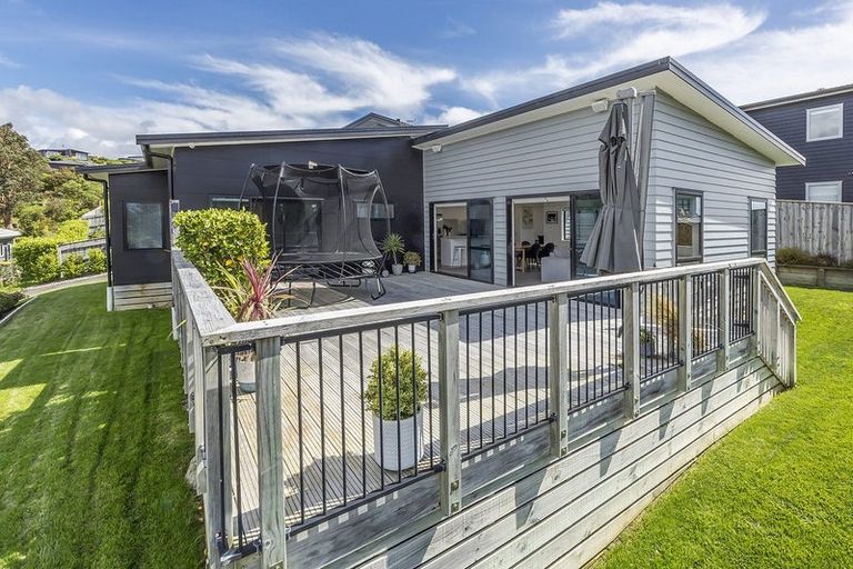 Photo of property in 168 Endeavour Drive, Whitby, Porirua, 5024