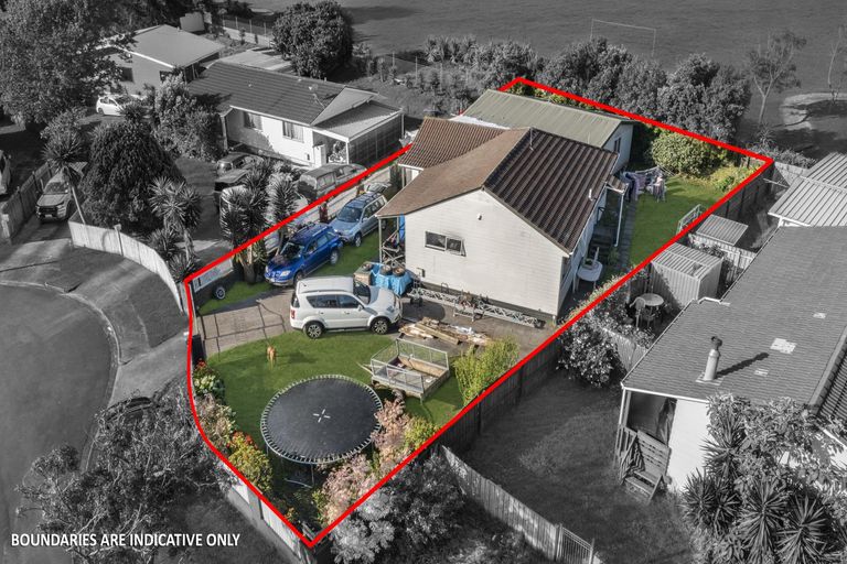 Photo of property in 9 Balwyn Place, Clendon Park, Auckland, 2103