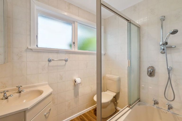 Photo of property in 8 Francis Road, Paraparaumu Beach, Paraparaumu, 5032