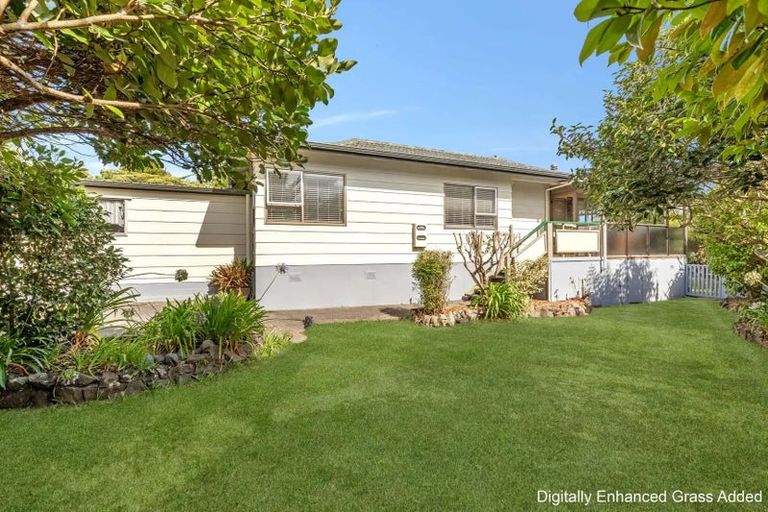 Photo of property in 354 Royal Road, Massey, Auckland, 0614