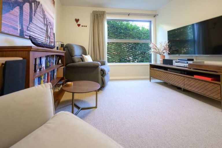 Photo of property in 28 Commodore Place, Britannia Heights, Nelson, 7010