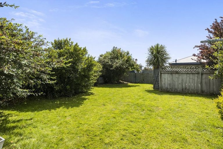 Photo of property in 12 Hargest Crescent, Saint Kilda, Dunedin, 9012