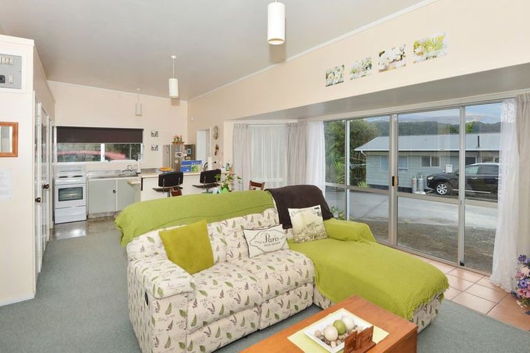 Photo of property in 8b Mountain Road, Morningside, Whangarei, 0110