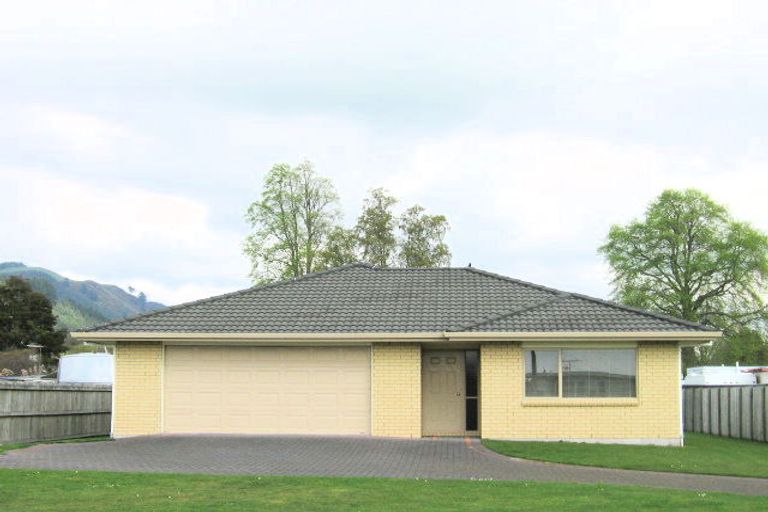Photo of property in 4b Bedwardine Street, Ngongotaha, Rotorua, 3010