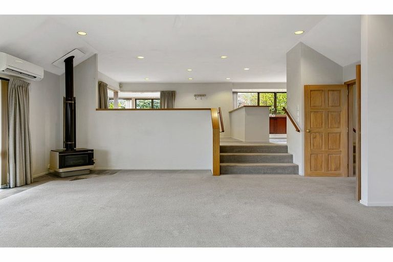 Photo of property in 20 Kurupae Road, Hilltop, Taupo, 3330