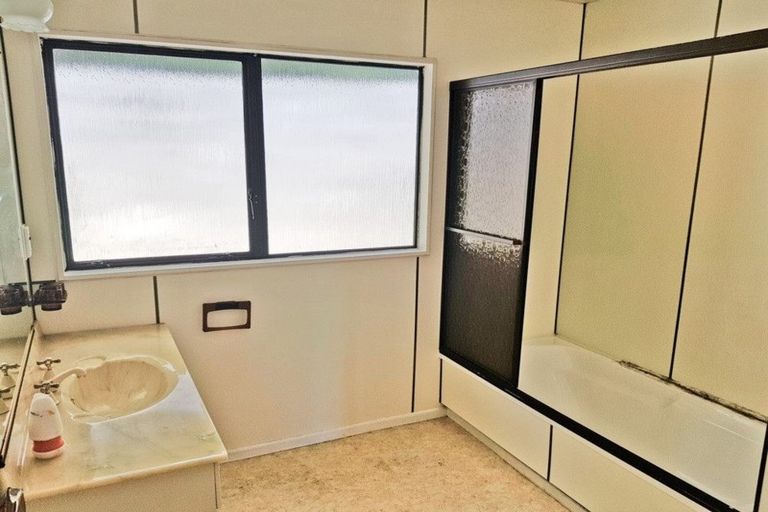 Photo of property in 6/24 Acheron Road, Paremata, Porirua, 5026