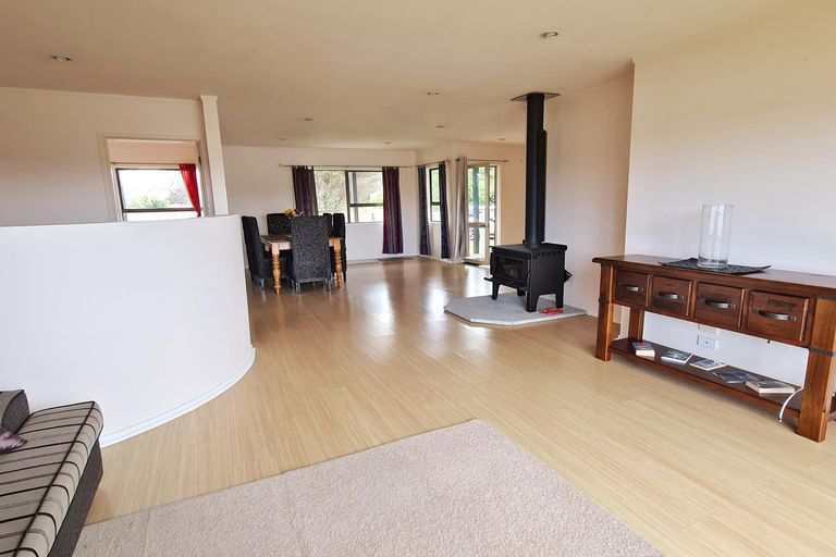 Photo of property in 59a Matakana Valley Road, Matakana, 0985