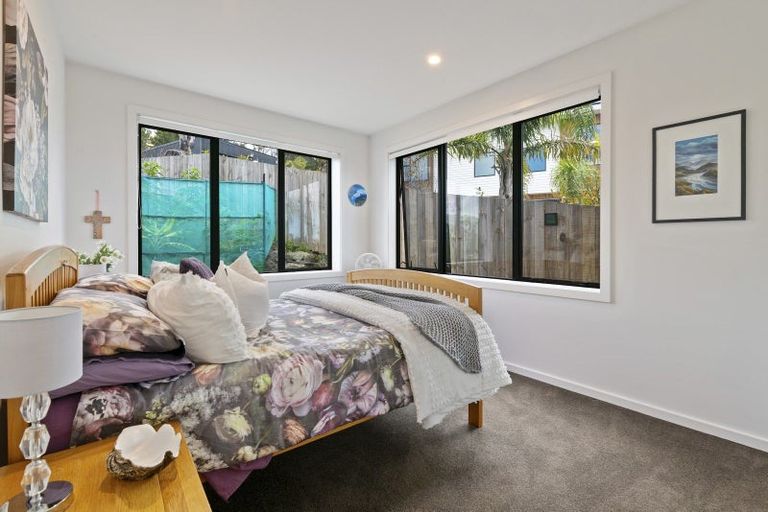 Photo of property in 246 Hillcrest Road, Wainui, 0931